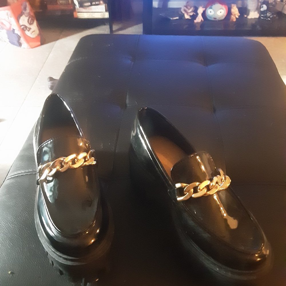 Black platforms
